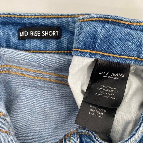 Max Jeans Mid Rise Short Rolled Hem Shorty or Cutoff Frayed Hem 6 - Picture 4 of 9